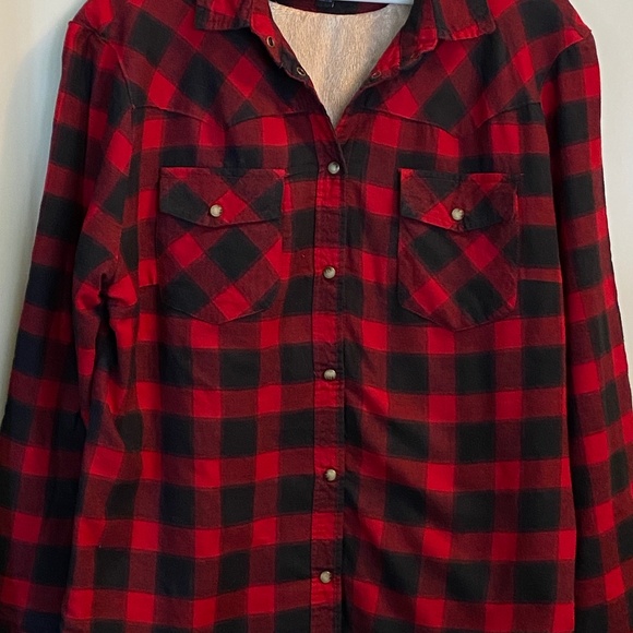 Women’s Buffalo Plaid Shacket - Picture 1 of 2